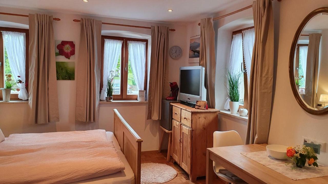 Gästezimmer Vogtareuth Rinser Exterior foto