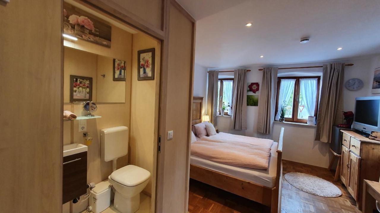 Gästezimmer Vogtareuth Rinser Exterior foto
